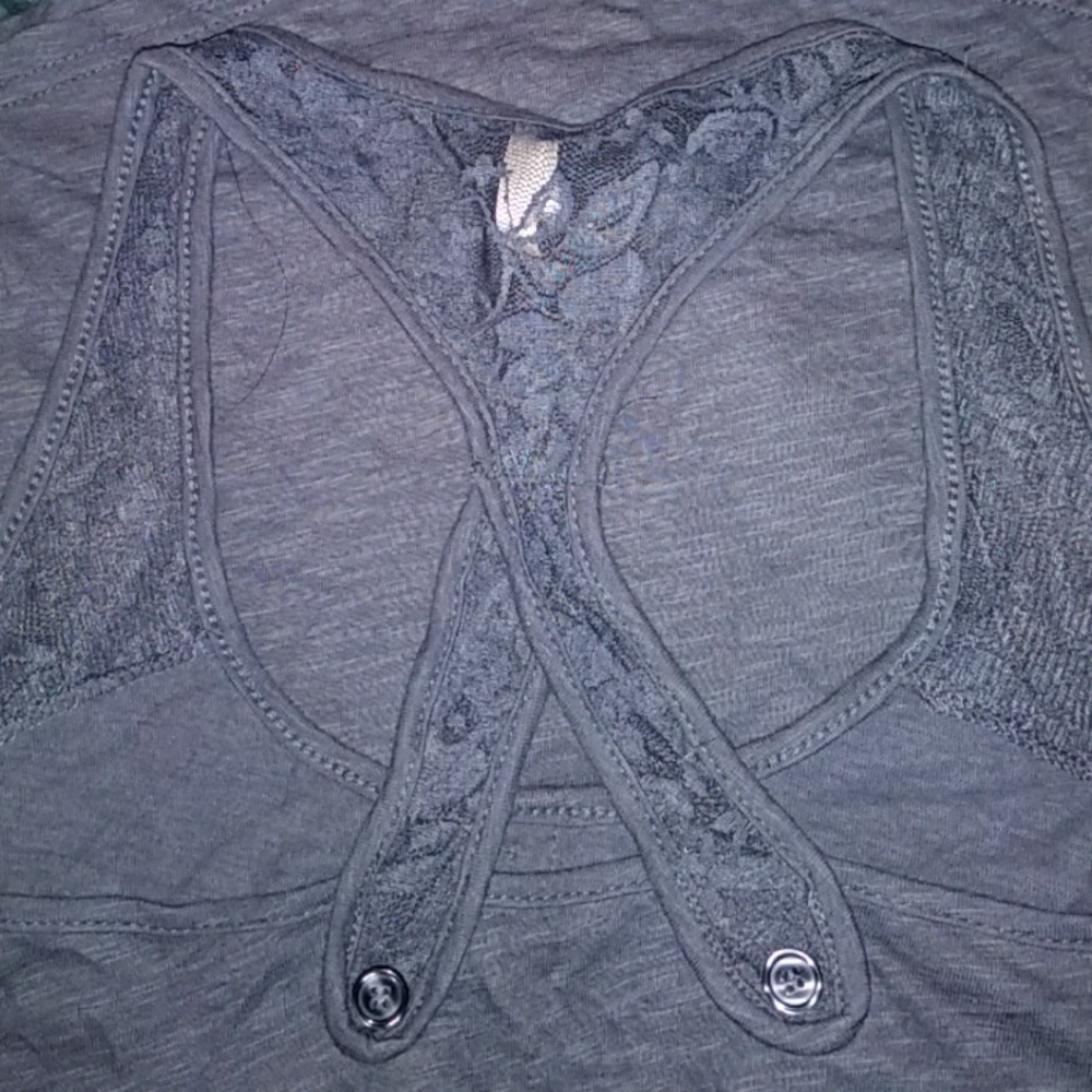 Tanktop - Picture 3 of 3
